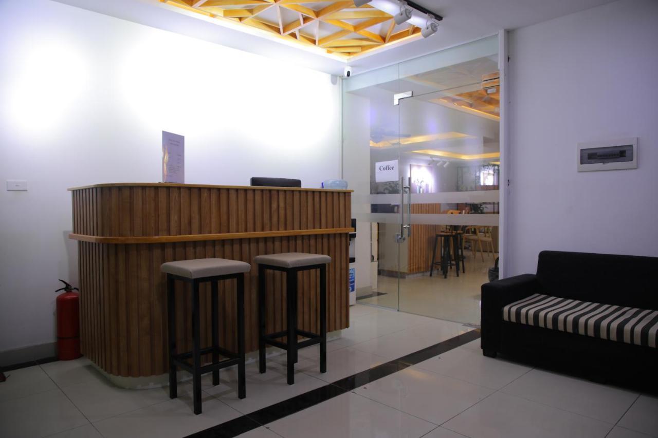 Ann House Hotel And Apartment Hanoi Buitenkant foto